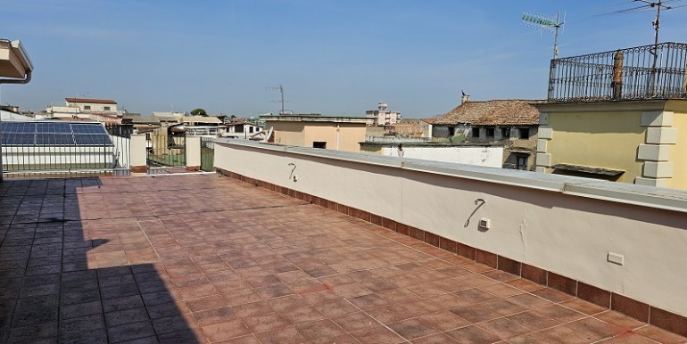 casa piano terzo con terrazzo (1)