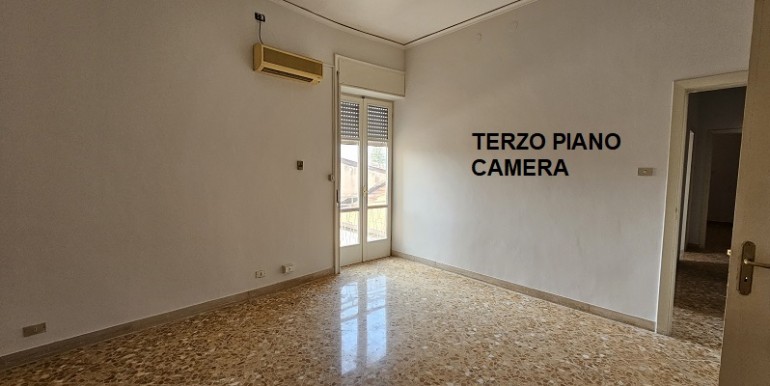 casa piano terzo con terrazzo (7)